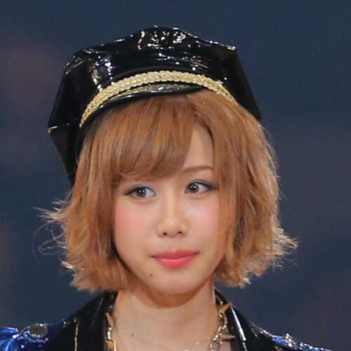 帽子かぶっている大家志津香