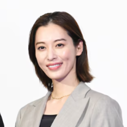笑っている月城かなと