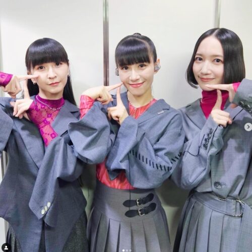 perfume　3ショット　ポーズ画像